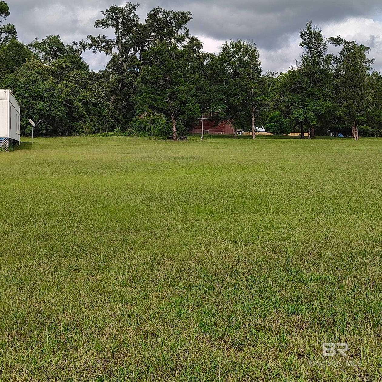 0.75 Acres of Residential Land for Sale in Elberta, Alabama