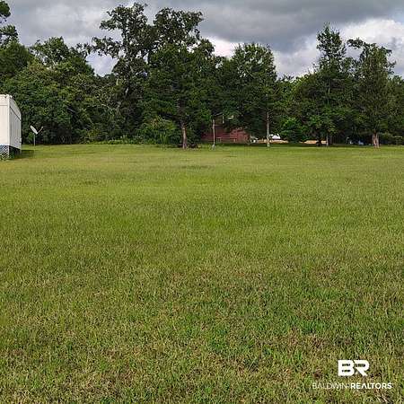0.75 Acres of Residential Land for Sale in Elberta, Alabama