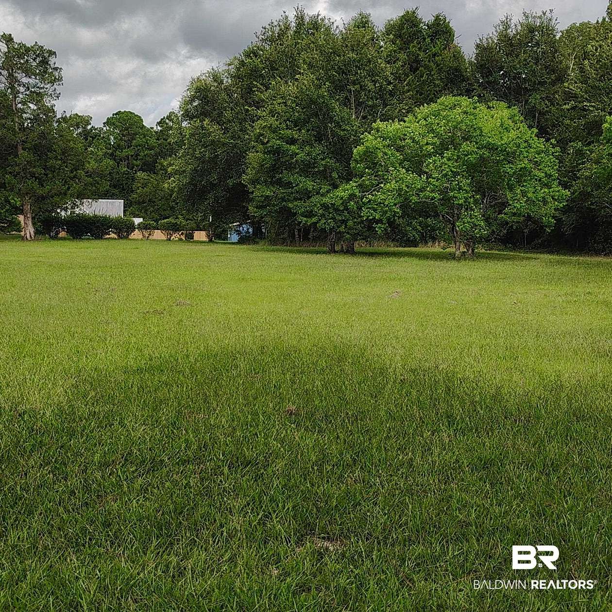 0.75 Acres of Residential Land for Sale in Elberta, Alabama