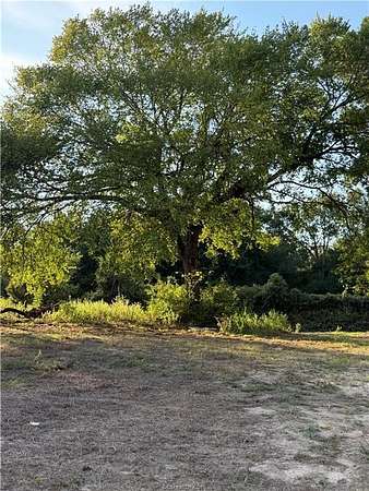 3 Acres of Residential Land for Sale in Jewett, Texas