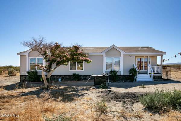 2.3 Acres of Land with Home for Sale in Littlerock, California