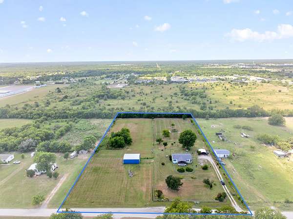 4.4 Acres of Land with Home for Sale in Quinlan, Texas