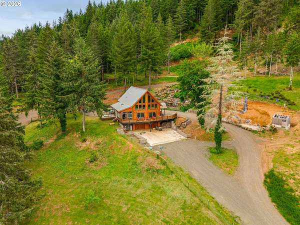 813 Acres of Land with Home for Sale in Veneta, Oregon