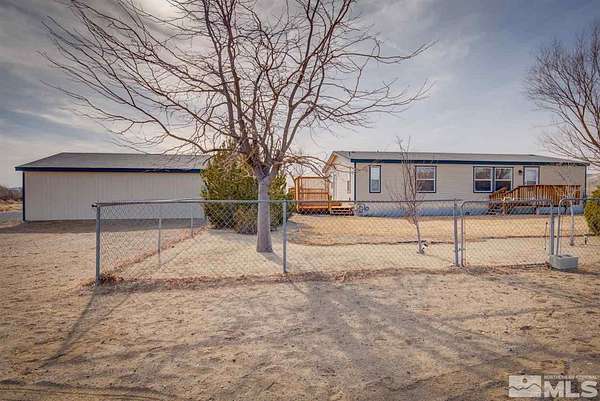 2.18 Acres of Improved Mixed-Use Land for Sale in Silver Springs, Nevada