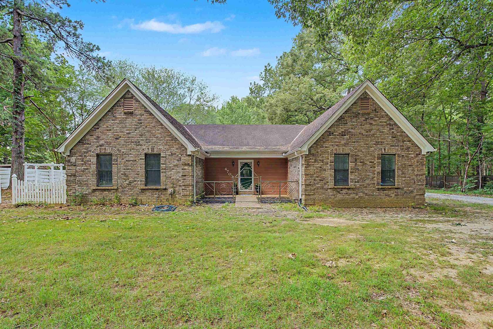 2 Acres of Land with Home for Sale in Bartlett, Tennessee