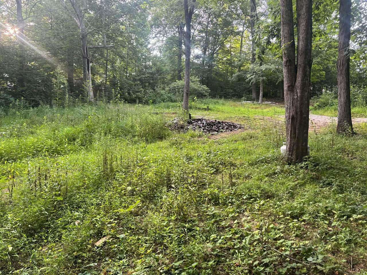 0.92 Acres of Residential Land for Sale in Roundhill, Kentucky