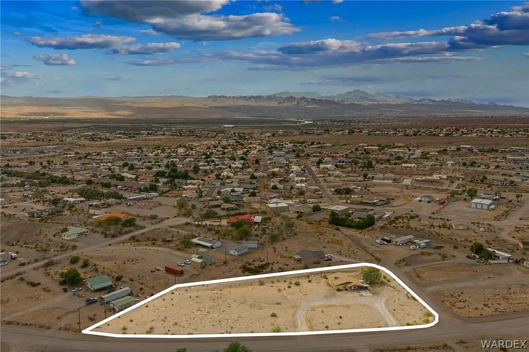 1.7 Acres of Land with Home for Sale in Fort Mohave, Arizona