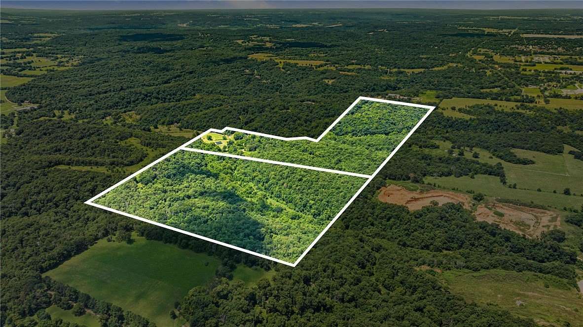 140 Acres of Recreational & Residential Land for Sale in Siloam Springs, Arkansas