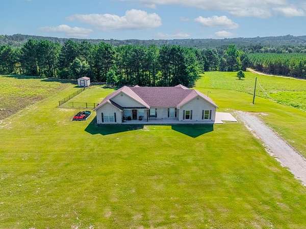 10.7 Acres of Land with Home for Sale in Diana, Texas