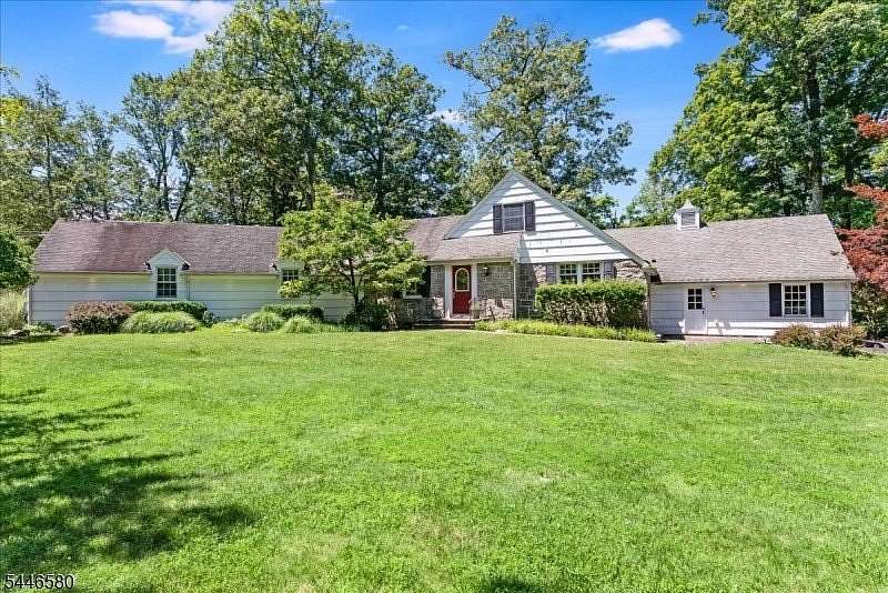 1.75 Acres of Land with Home for Sale in Kinnelon, New Jersey