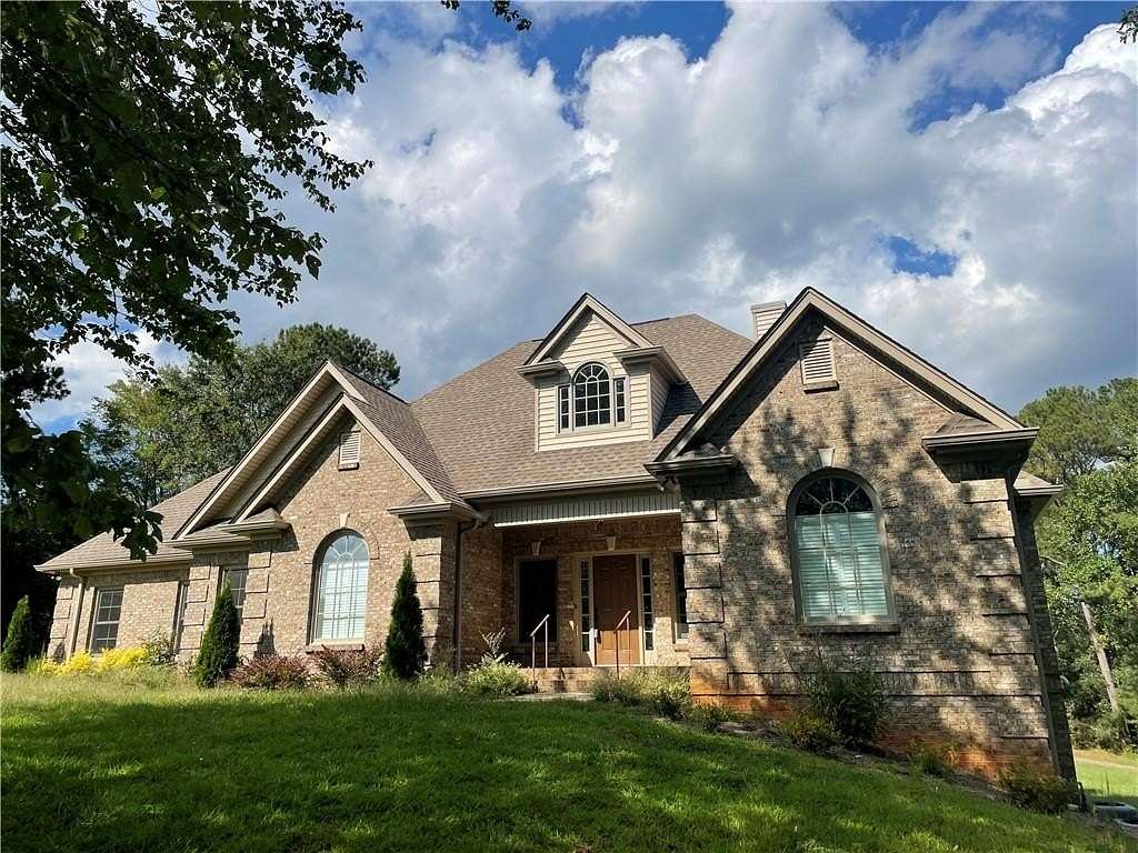 2 Acres of Land with Home for Lease in Cumming, Georgia