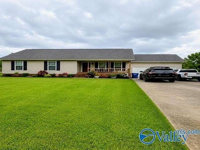 1.2 Acres of Land with Home for Sale in Hokes Bluff, Alabama
