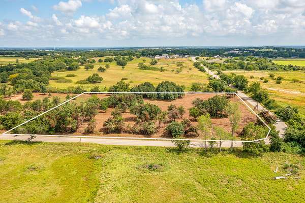 2.5 Acres of Residential Land for Sale in Poolville, Texas