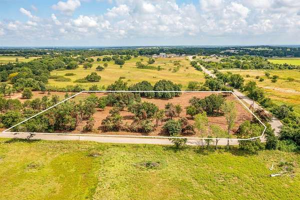 2.5 Acres of Residential Land for Sale in Poolville, Texas