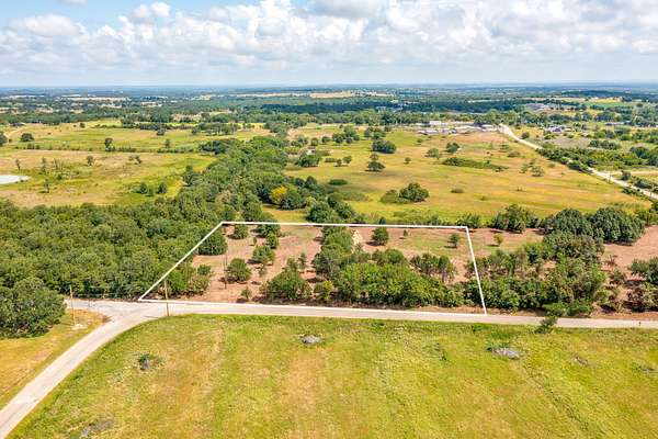 2.5 Acres of Residential Land for Sale in Poolville, Texas