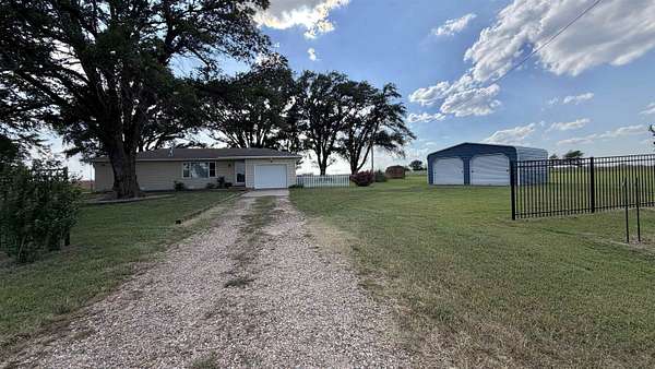 1.7 Acres of Land with Home for Sale in Milton, Kansas
