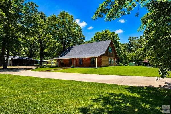 1.54 Acres of Land with Home for Sale in Texarkana, Texas