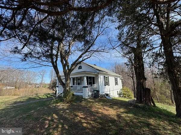 9.52 Acres of Land with Home for Sale in Stafford, Virginia