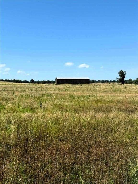 39.9 Acres of Land for Sale in Cherryvale, Kansas