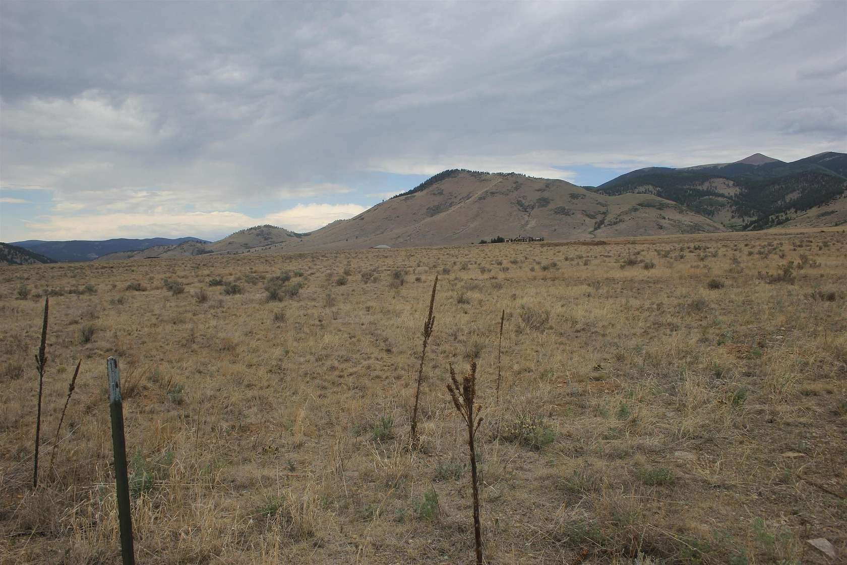 10 Acres of Residential Land for Sale in Eagle Nest, New Mexico