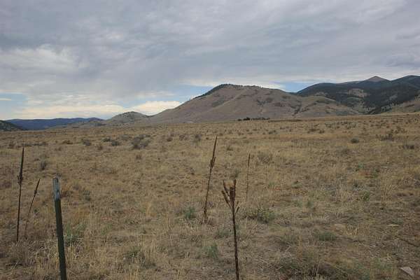 10 Acres of Residential Land for Sale in Eagle Nest, New Mexico