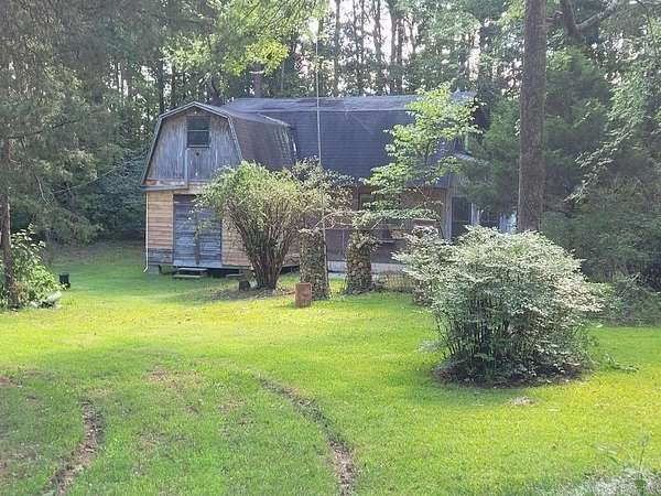 12 Acres of Land with Home for Sale in Malvern, Arkansas
