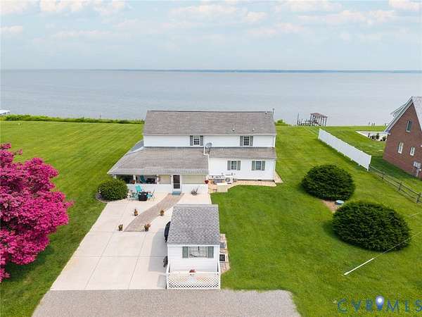 1.8 Acres of Land with Home for Sale in Laneview, Virginia