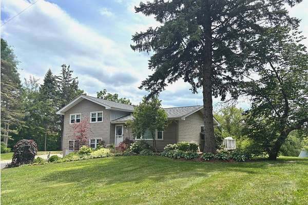 1.5 Acres of Land with Home for Sale in Woodstock, Illinois