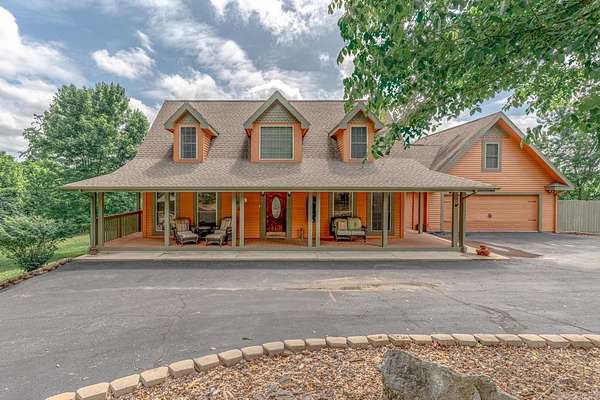 5 Acres of Land with Home for Sale in Mountain Home, Arkansas