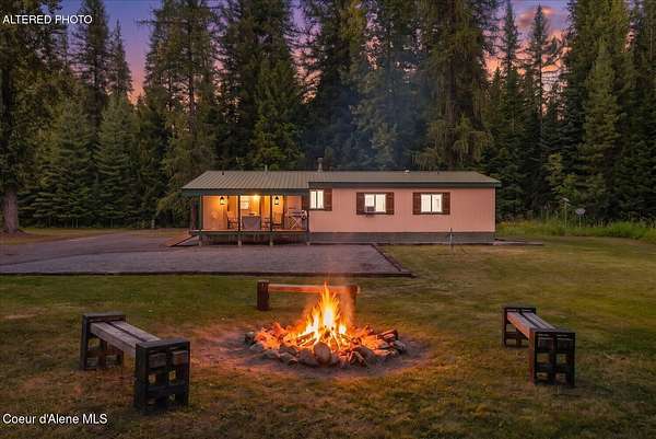 15 Acres of Recreational Land with Home for Sale in Priest River, Idaho