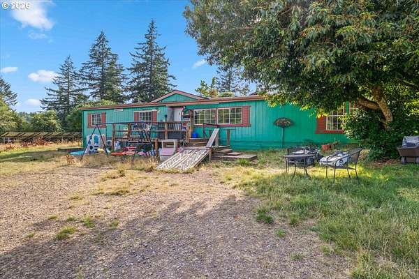 40.2 Acres of Agricultural Land with Home for Sale in Lyons, Oregon