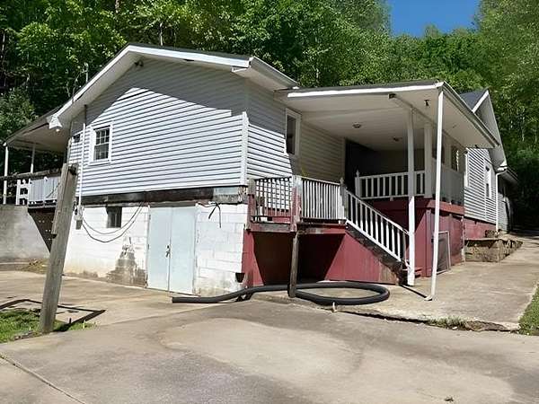 8 Acres of Land with Home for Sale in Van Lear, Kentucky