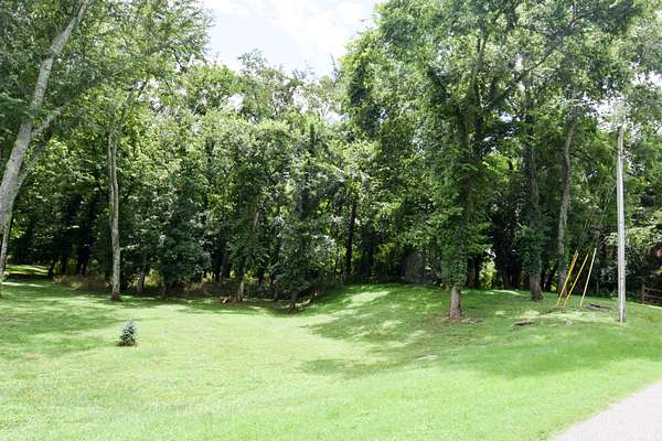1 Acre of Residential Land for Sale in Gallatin, Tennessee