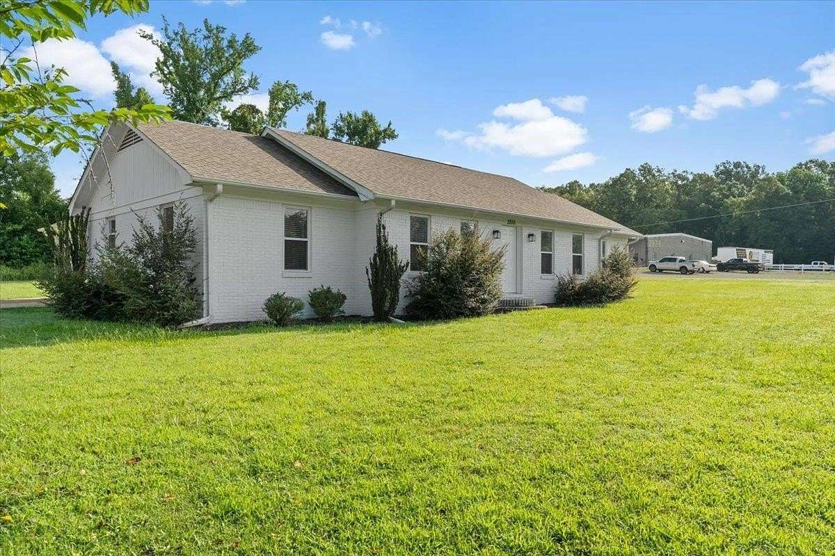 1.76 Acres of Commercial Land for Sale in Oakland, Tennessee