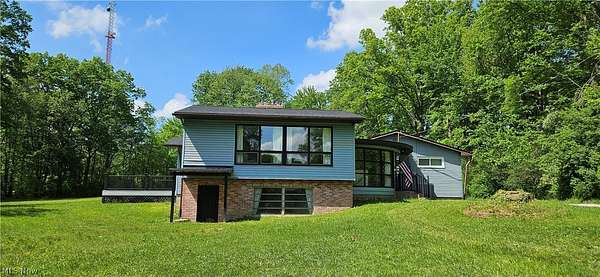 3 Acres of Land with Home for Sale in Austintown, Ohio