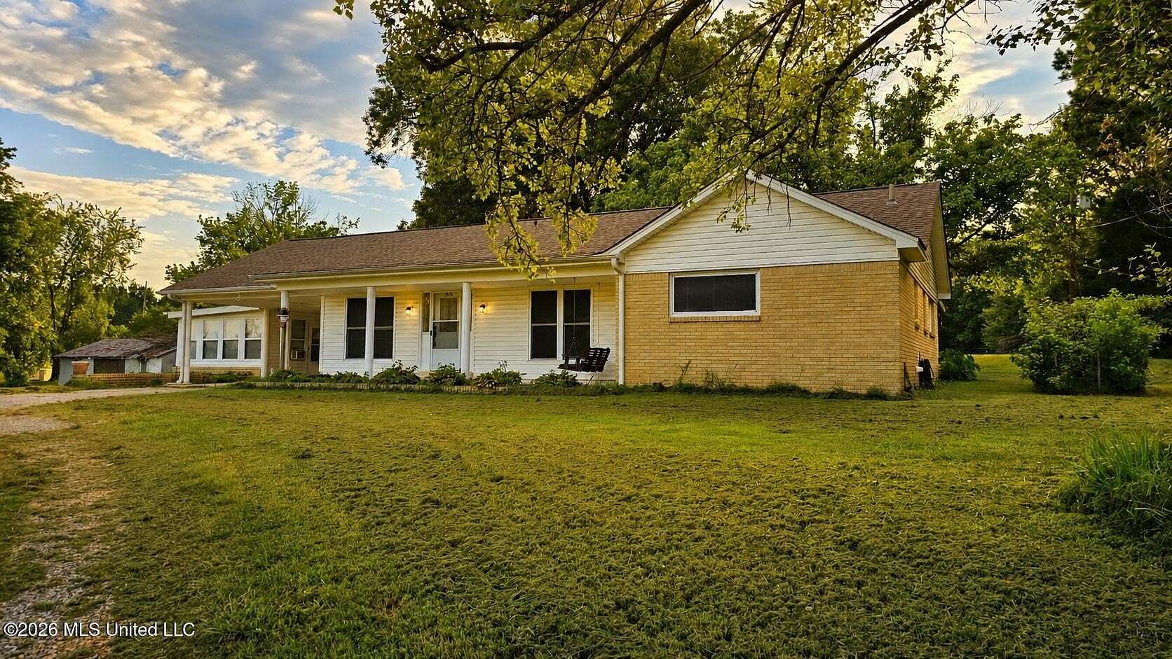 2.7 Acres of Land with Home for Sale in Lake Cormorant, Mississippi