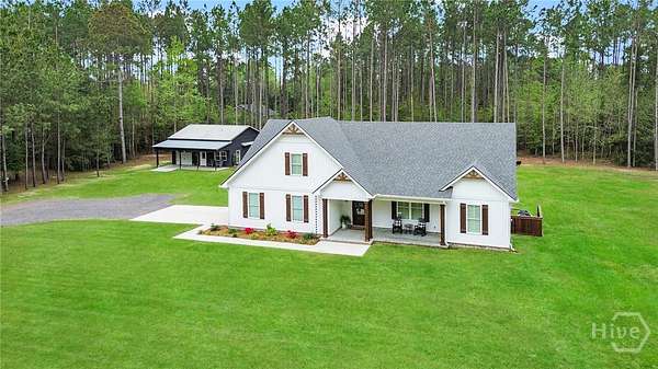 1.82 Acres of Land with Home for Sale in Springfield, Georgia