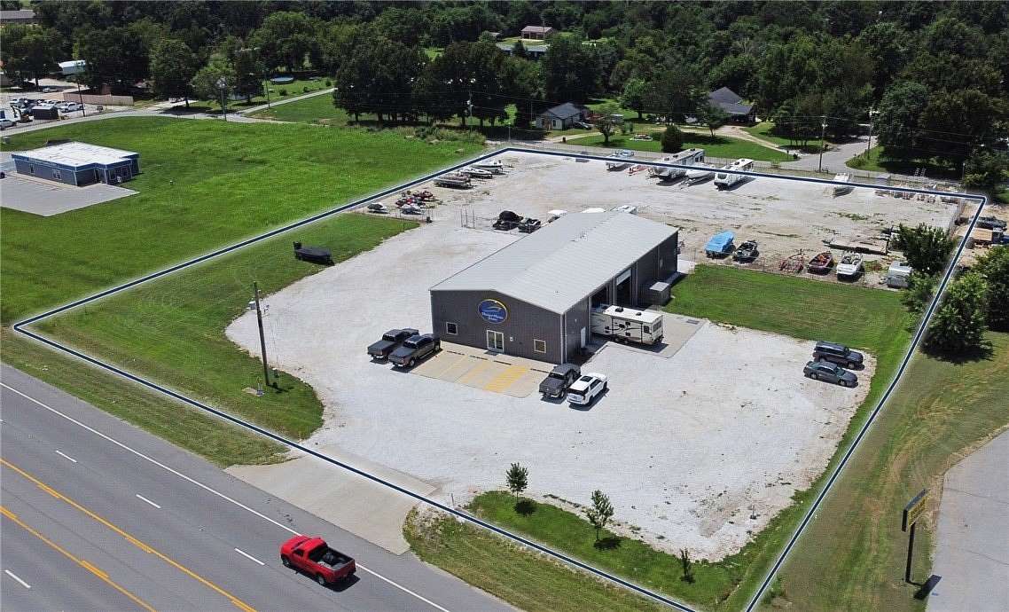 2.17 Acres of Improved Mixed-Use Land for Sale in Rogers, Arkansas