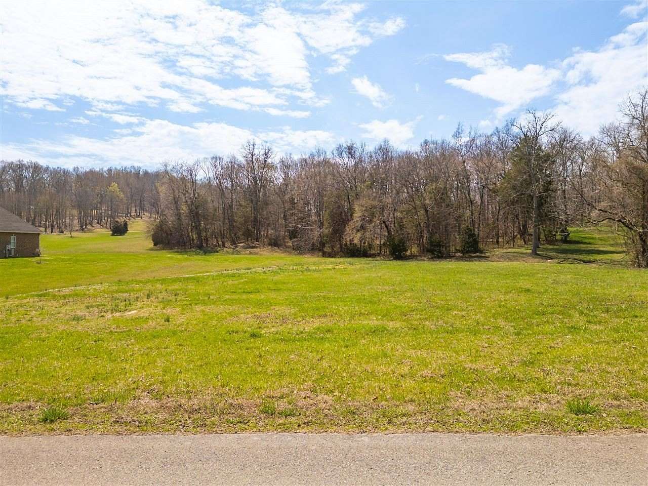 1.24 Acres of Residential Land for Sale in Russellville, Kentucky