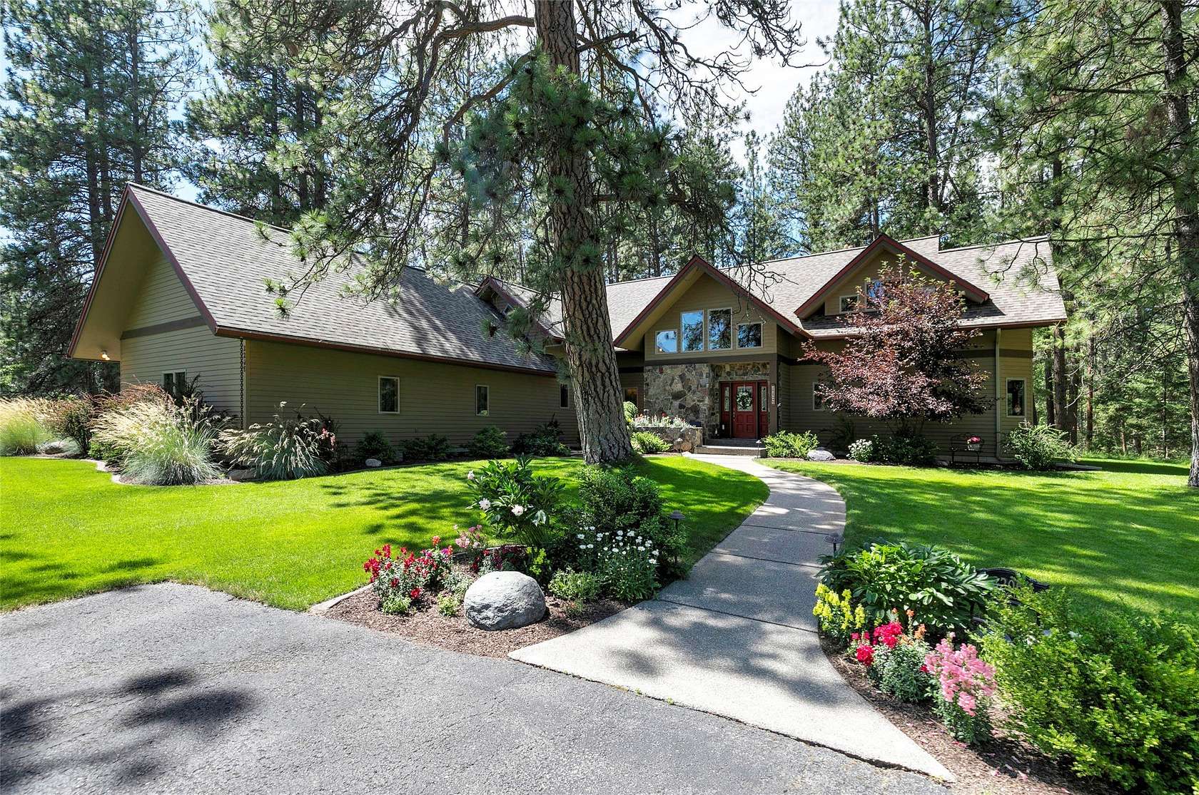 3.4 Acres of Land with Home for Sale in Missoula, Montana