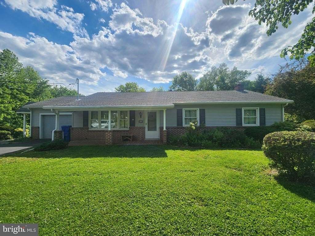 2 Acres of Land with Home for Auction in Lancaster, Pennsylvania
