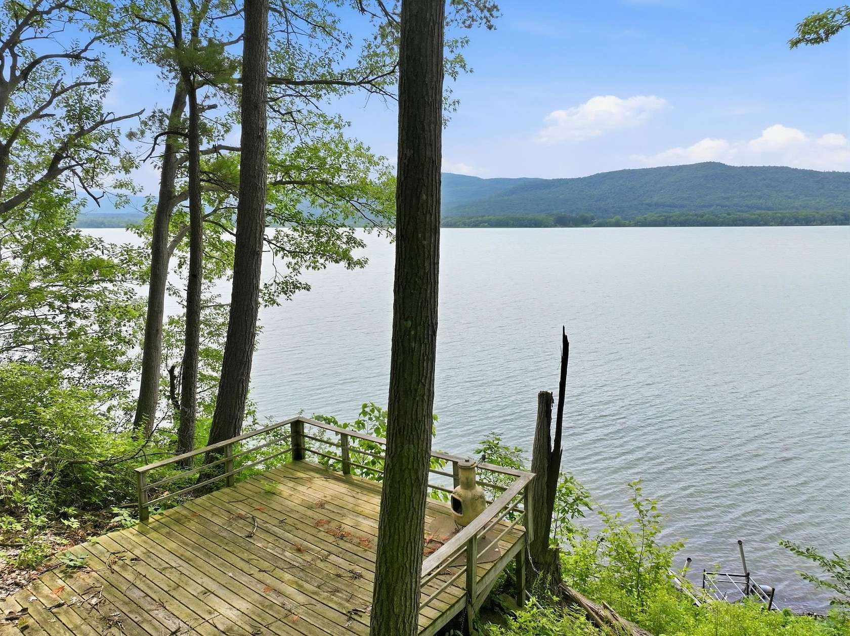 0.56 Acres of Residential Land for Sale in Shoreham, Vermont