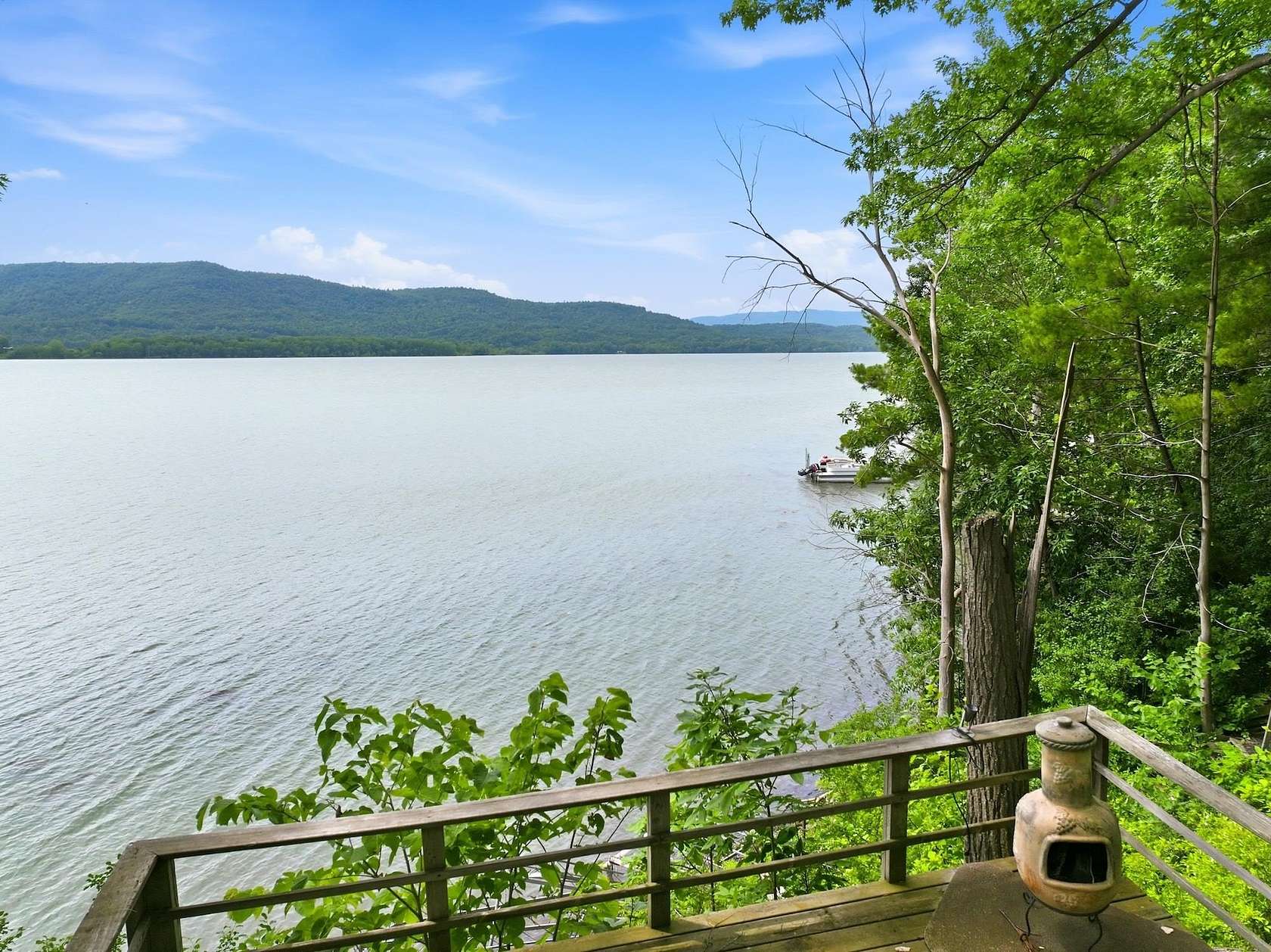 0.56 Acres of Residential Land for Sale in Shoreham, Vermont