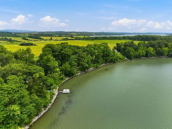 0.56 Acres of Residential Land for Sale in Shoreham, Vermont