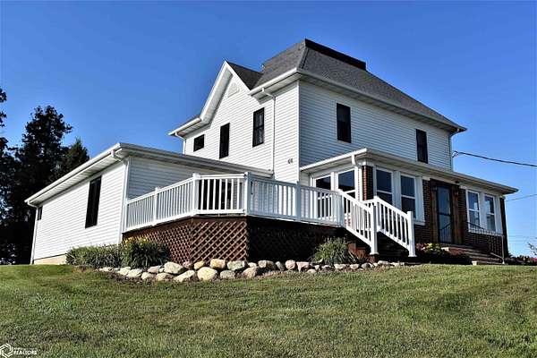 4 Acres of Land with Home for Sale in Eldora, Iowa