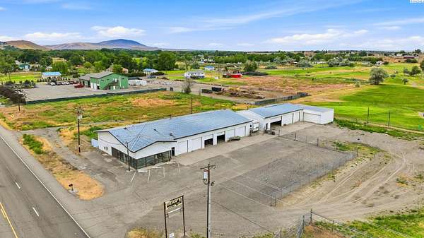 1.72 Acres of Mixed-Use Land for Sale in Richland, Washington