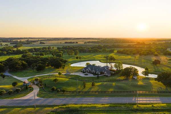 10 Acres of Recreational Land with Home for Sale in Duncan, Oklahoma