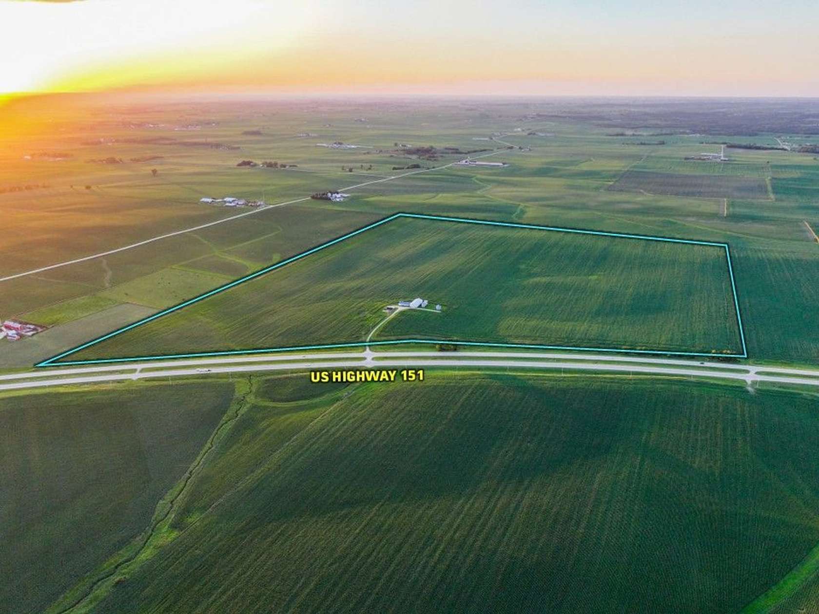 172 Acres of Recreational Land for Auction in East Monticello, Iowa