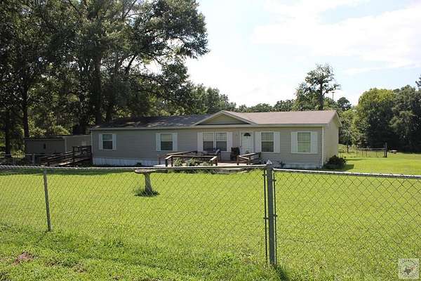 2 Acres of Land with Home for Sale in Jefferson, Texas