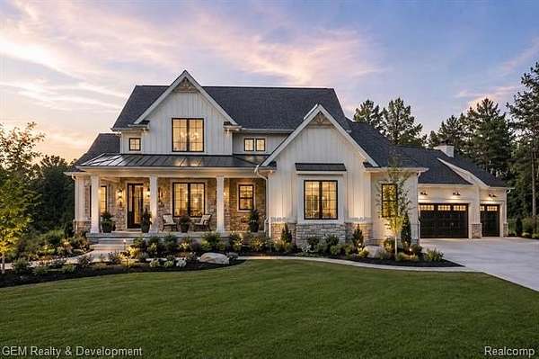 5.5 Acres of Land with Home for Sale in Farmington Hills, Michigan